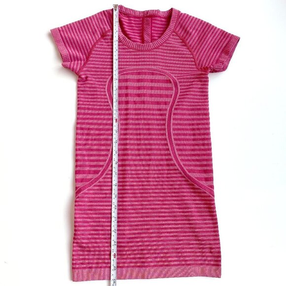Lululemon Womens Swiftly Tech Short Sleeve Shirt Rare Design Striped - Picture 9 of 15